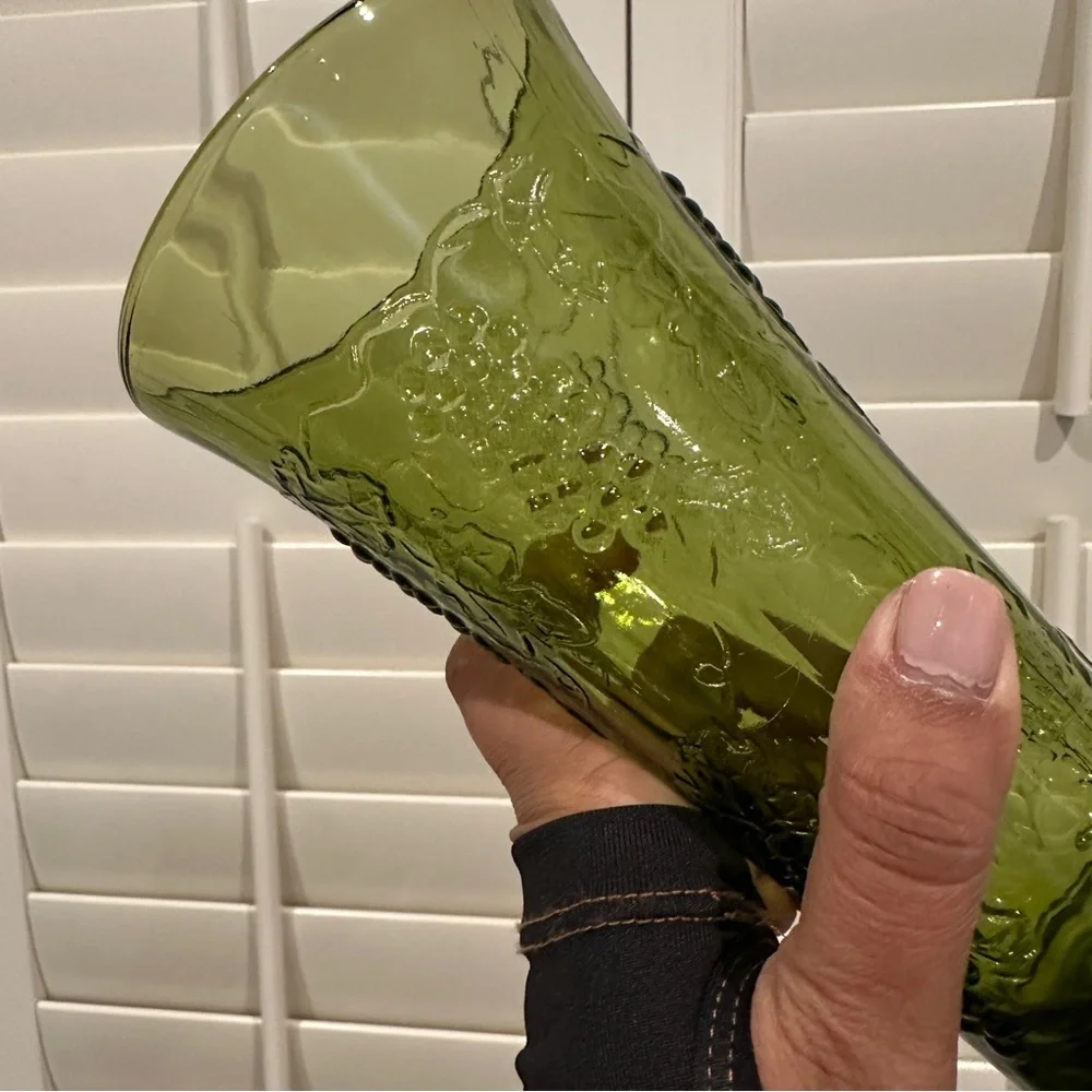 N/A vintage green
